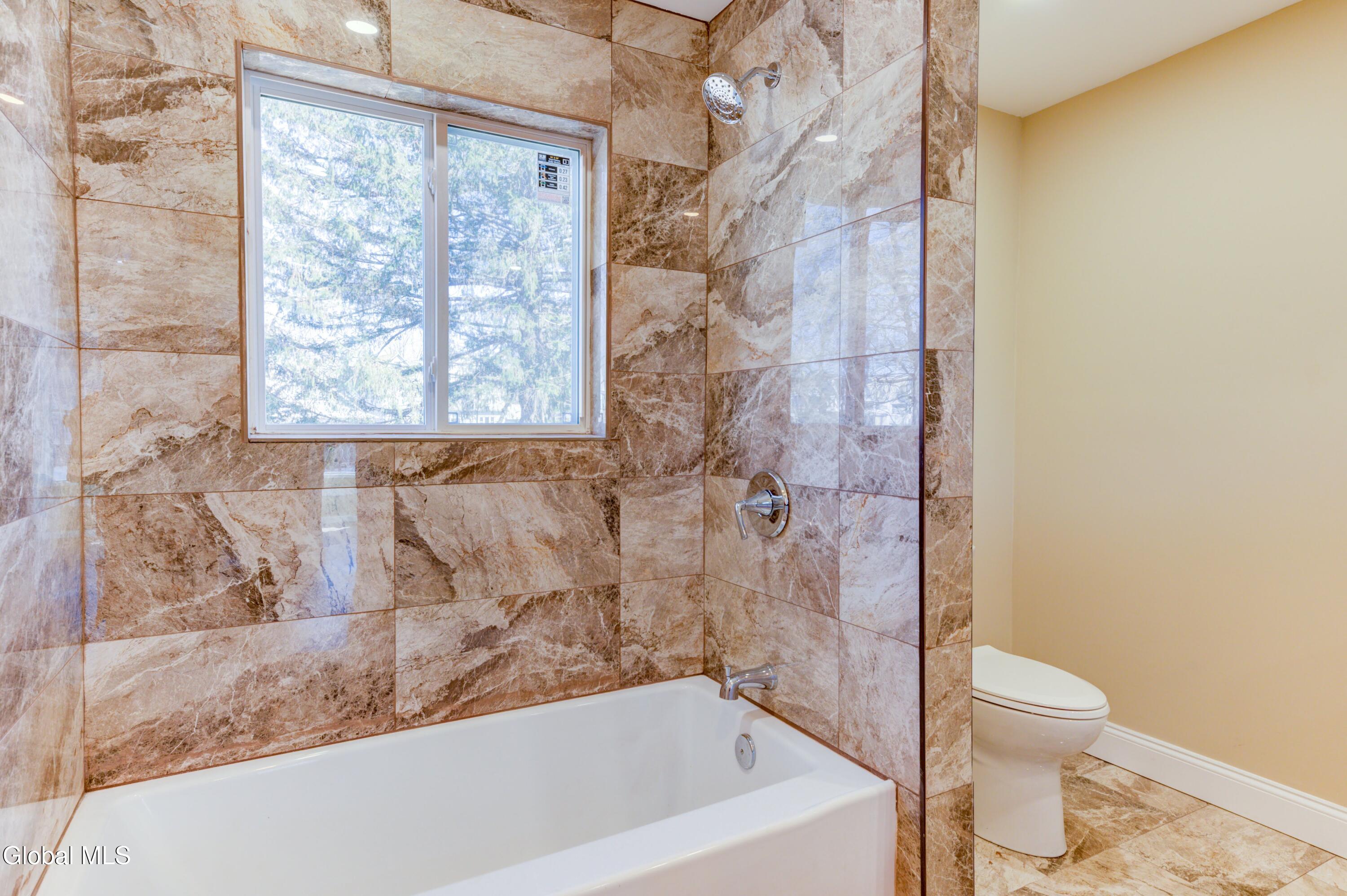 8 Sheldon Street Schenectady, NY 12308 - Photo 27 of 37 8 Sheldon-29