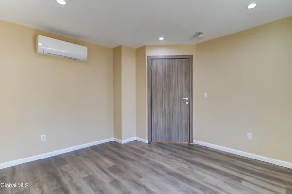 $299,900 | 8 Sheldon Street, Schenectady, NY 12308