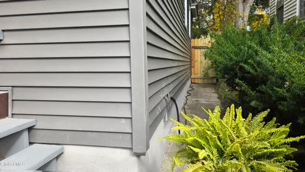 $299,900 | 8 Sheldon Street, Schenectady, NY 12308