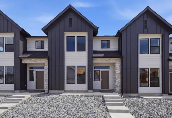 $429,990 | 6717 South Spindlebush Avenue, Boise, ID 83709