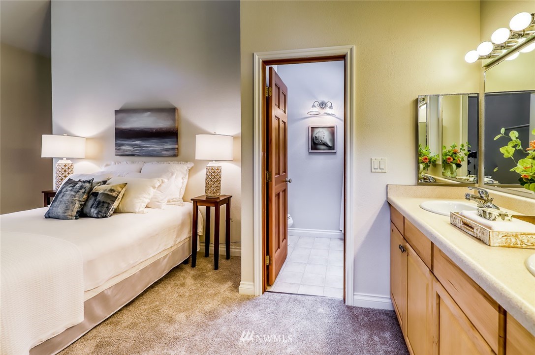 5790 Northeast Foster Road Bainbridge Island, WA 98110 - Photo 21 of 40
