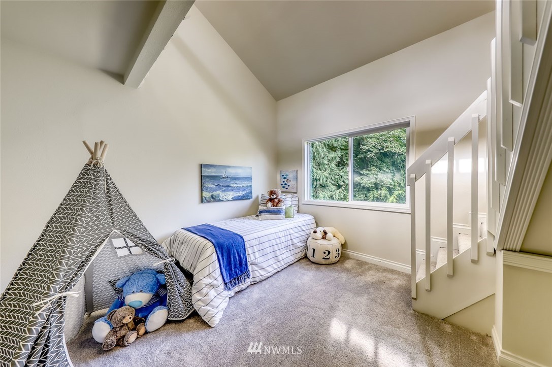 5790 Northeast Foster Road Bainbridge Island, WA 98110 - Photo 29 of 40