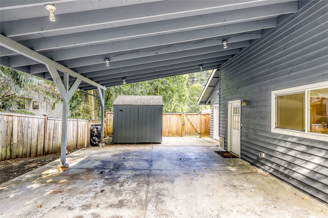 5790 Northeast Foster Road Bainbridge Island, WA 98110 - Photo 36 of 40