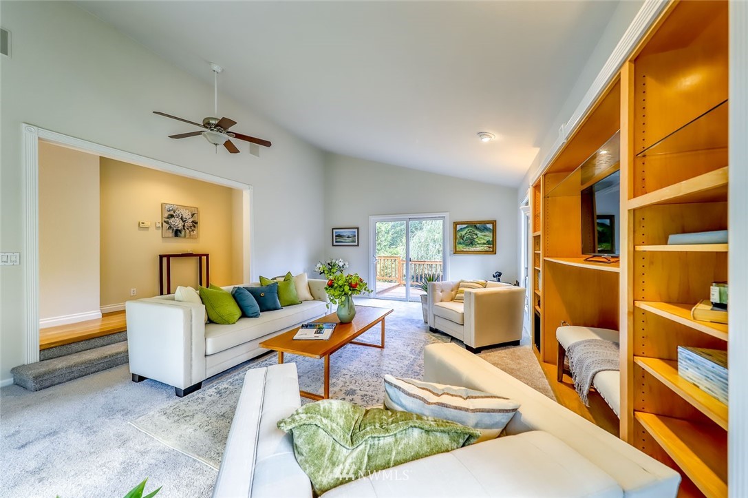 5790 Northeast Foster Road Bainbridge Island, WA 98110 - Photo 5 of 40