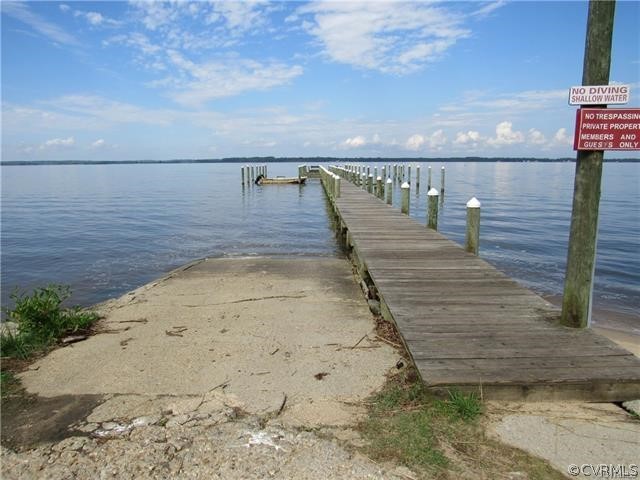 197 Hampton Road Dunnsville, VA 22454 - Photo 18 of 20 Pier 2 with boat ramp