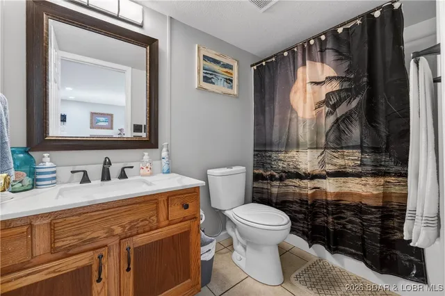 $199,000 | 100 Osage Hills Road, Unit 201, Lake Ozark, MO 65049