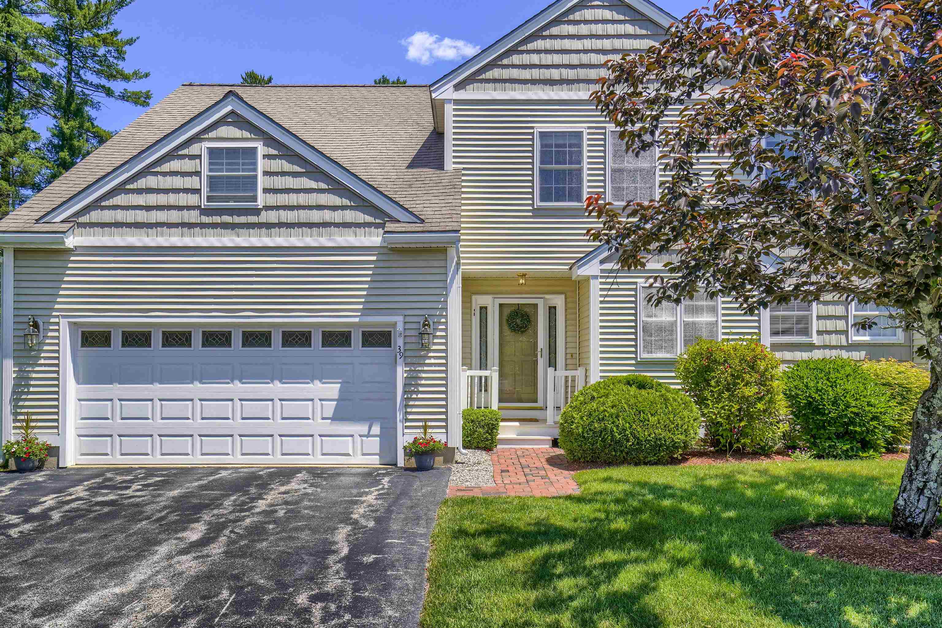 39 Terrell Lane Hollis, NH 03049 - Photo 2 of 38