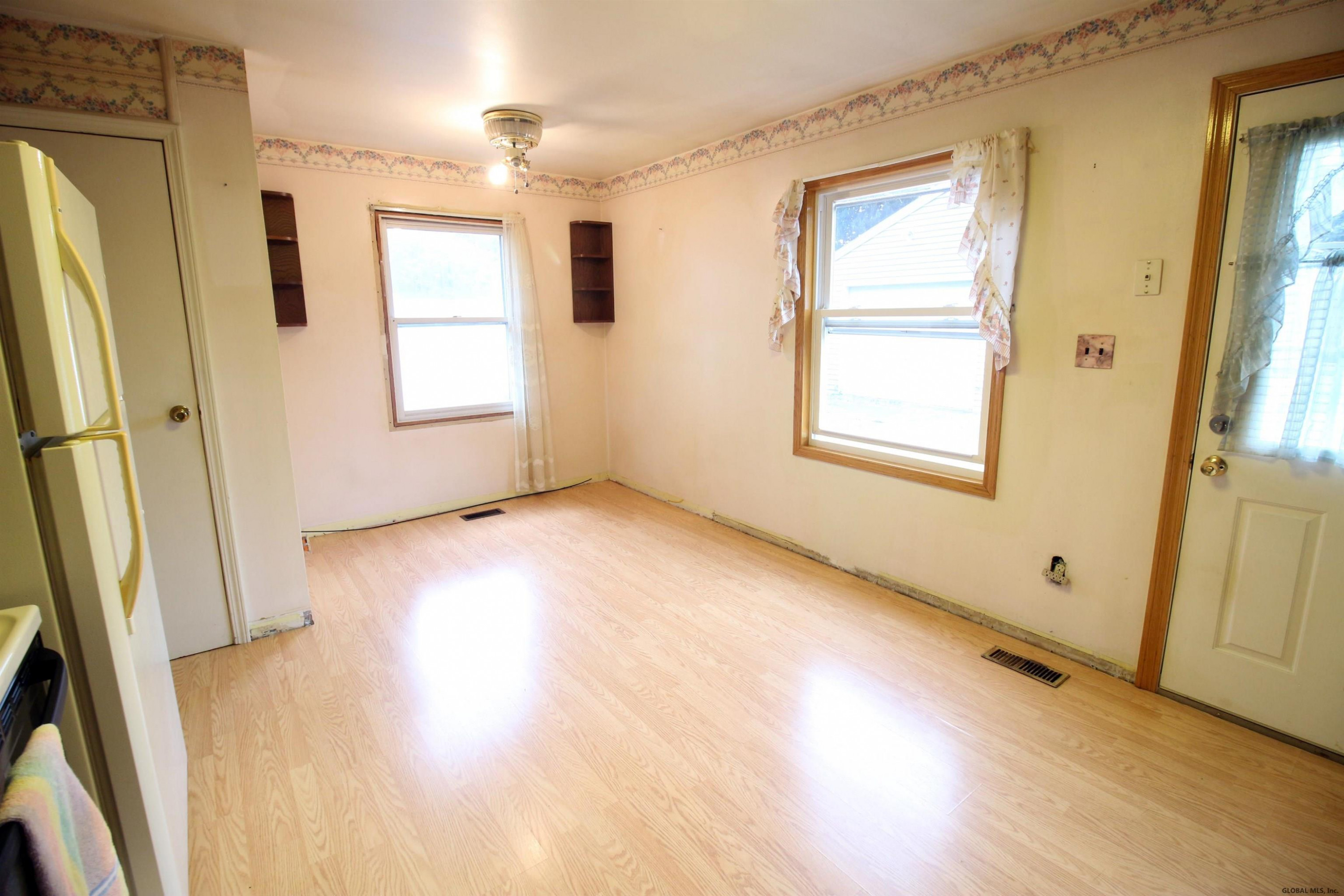 16 Mildred Lane Colonie, NY 12110 - Photo 15 of 35 Photo 15