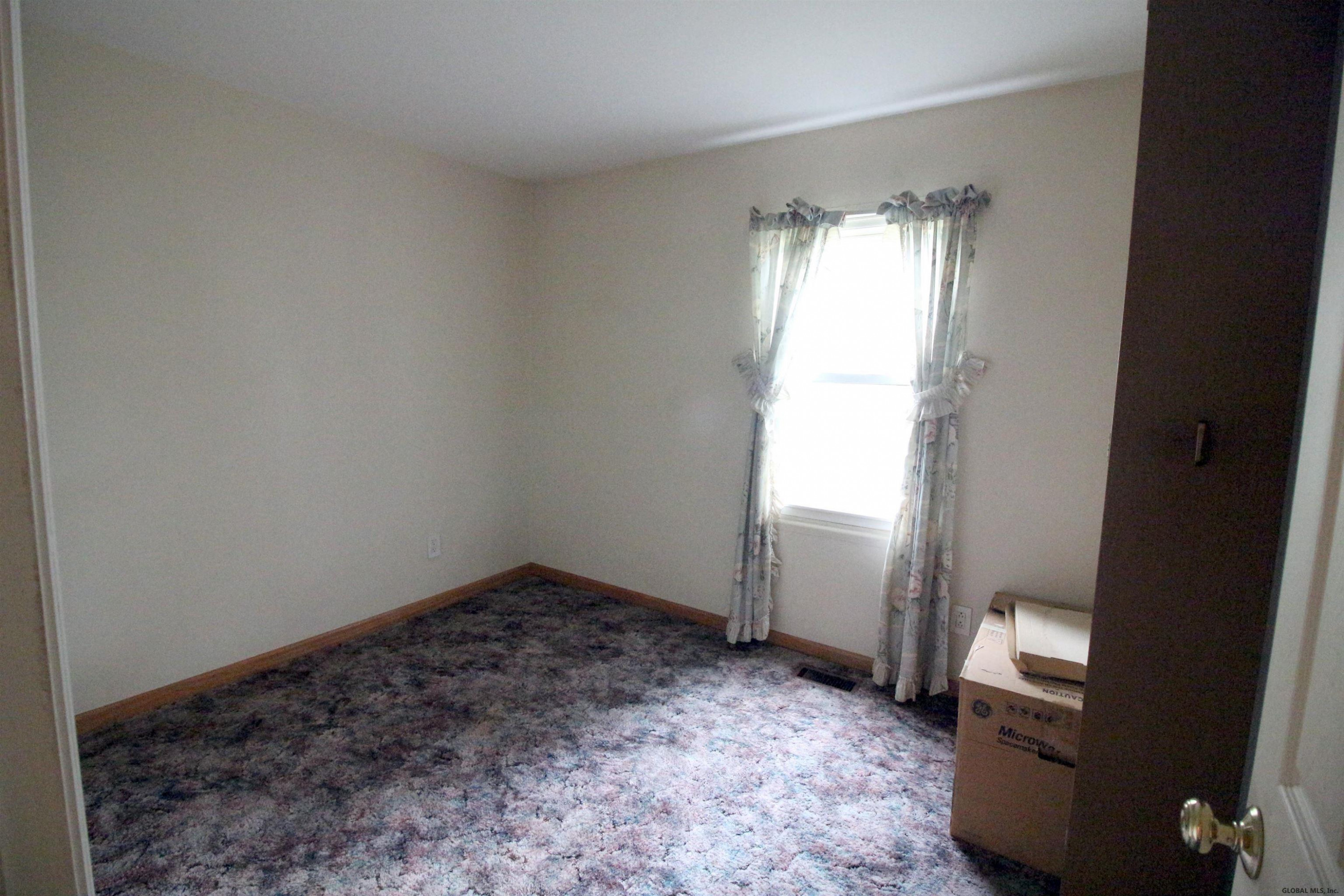 16 Mildred Lane Colonie, NY 12110 - Photo 26 of 35 Photo 26