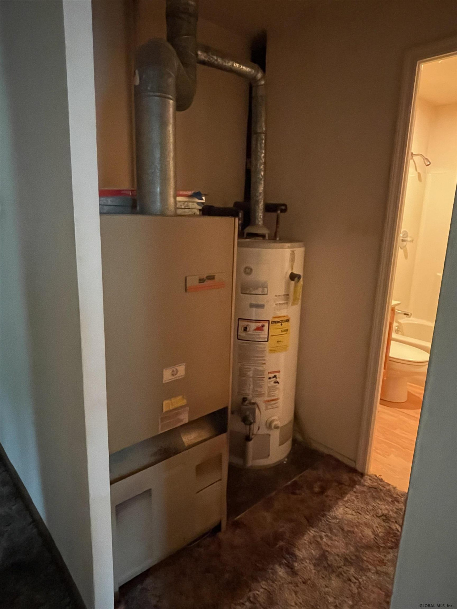 16 Mildred Lane Colonie, NY 12110 - Photo 30 of 35 Photo 30