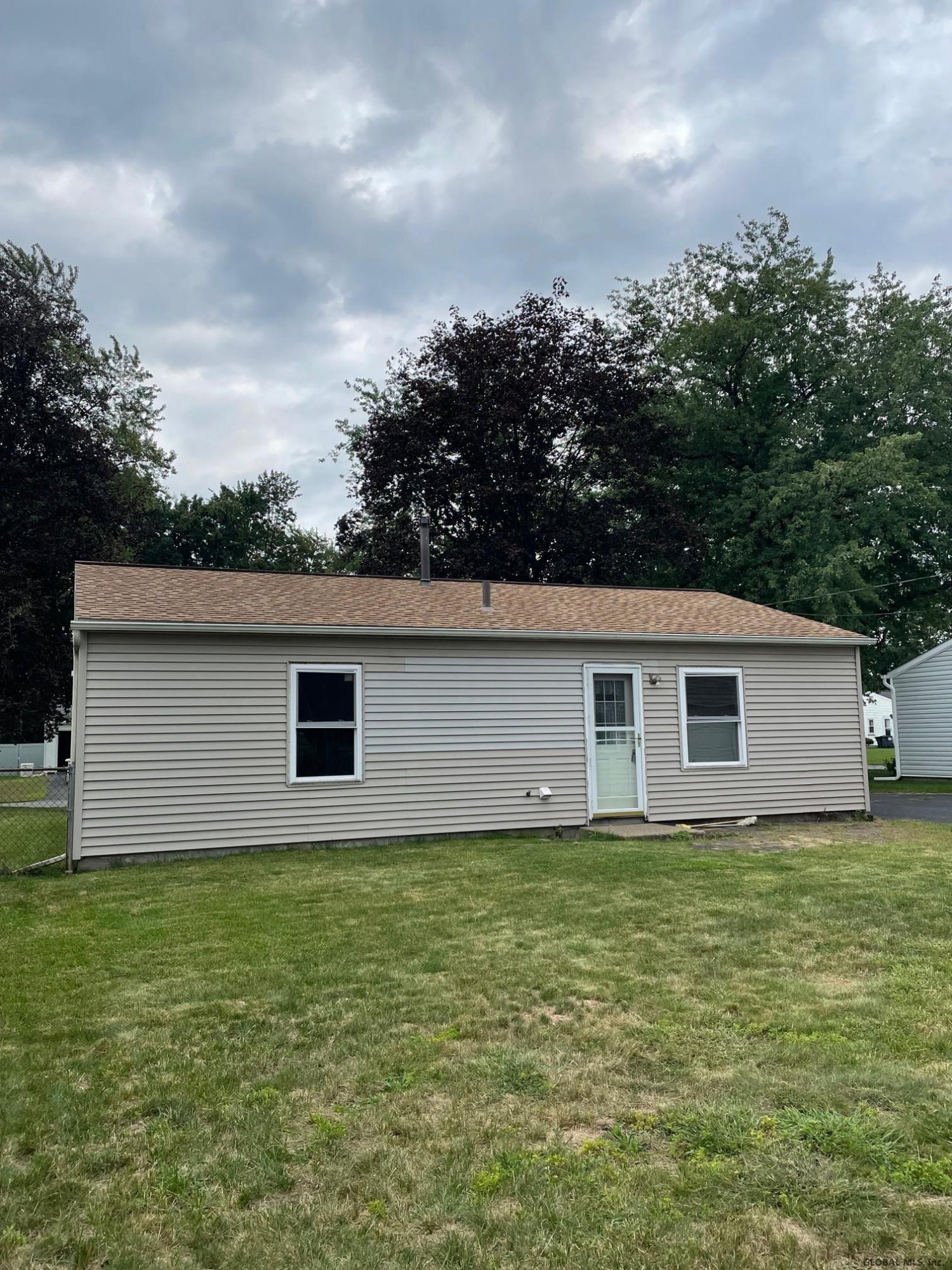 16 Mildred Lane Colonie, NY 12110 - Photo 33 of 35 Photo 33