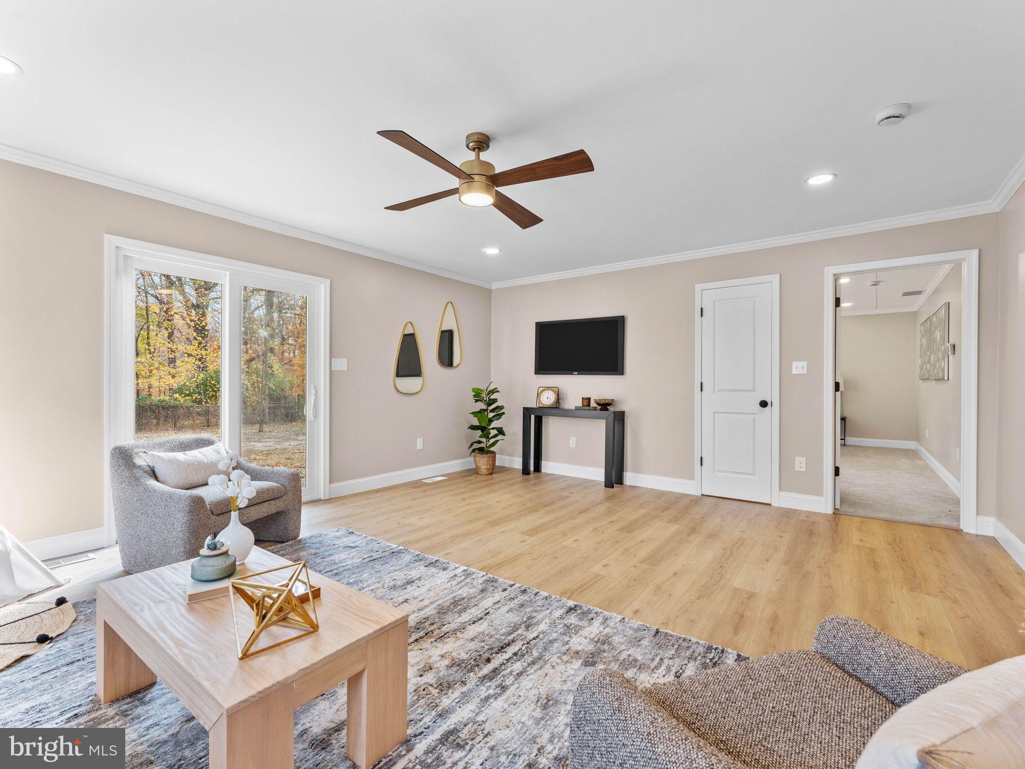 800 Bentley Road Lindenwold, NJ 08021 - Photo 12 of 32 a living room with furniture and a window