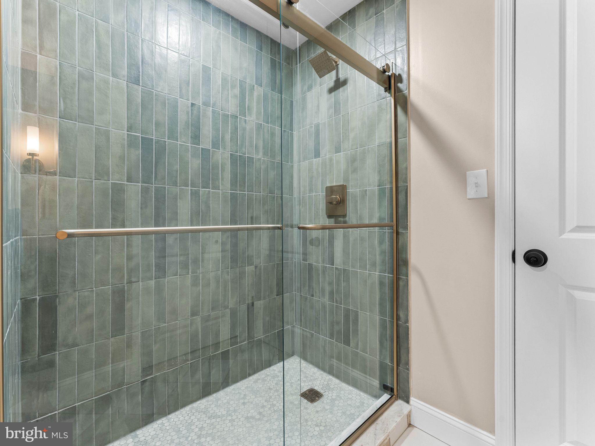 800 Bentley Road Lindenwold, NJ 08021 - Photo 18 of 32 a bathroom with a shower