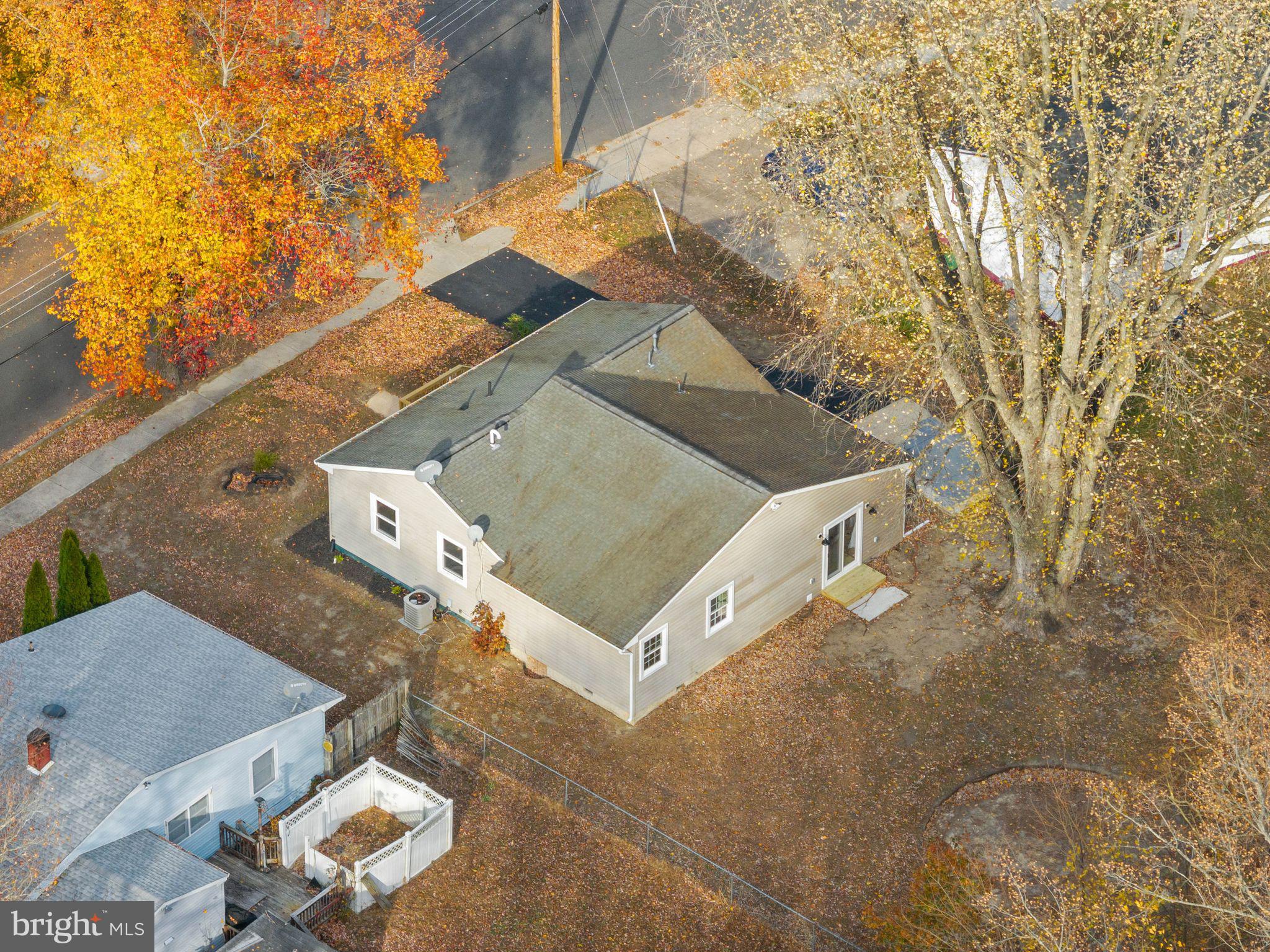 800 Bentley Road Lindenwold, NJ 08021 - Photo 32 of 32 an aerial view of a house with a yard