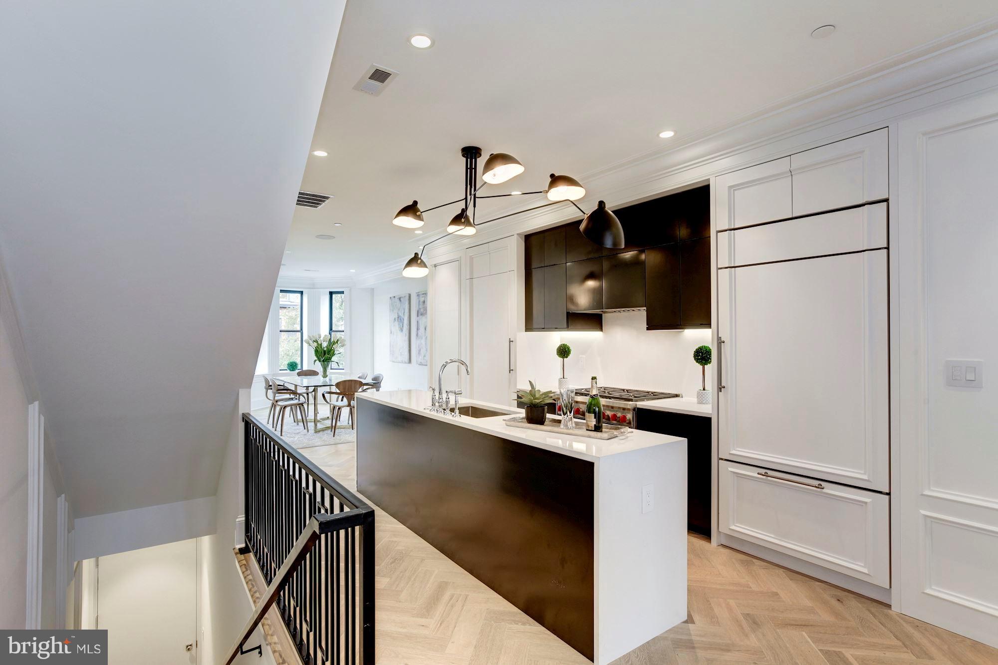 1309 R Street Northwest, Unit 2 Washington, DC 20009 - Photo 4 of 25 Main Level - Kitchen