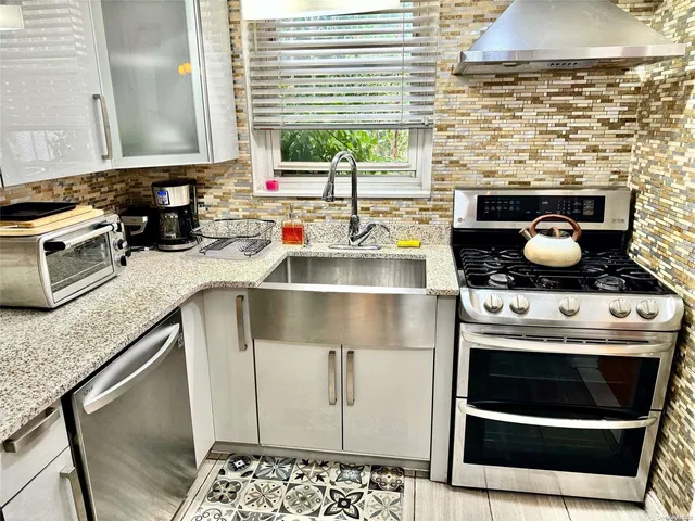 $959,000 | 97-17 31st Avenue | East Elmhurst