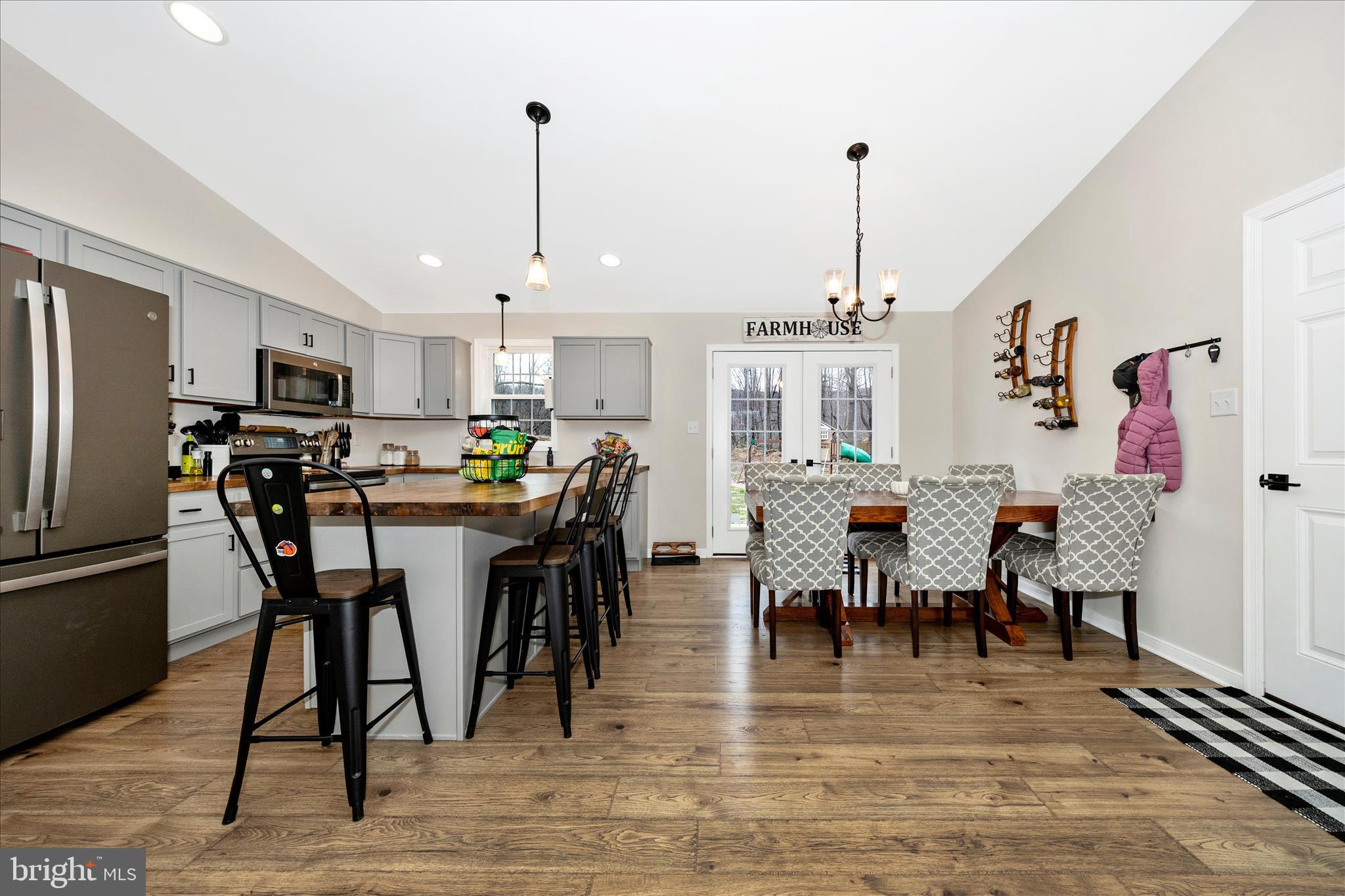 12639 Pen Mar Road Waynesboro, PA 17268 - Photo 11 of 52 Kitchen & Dining Room