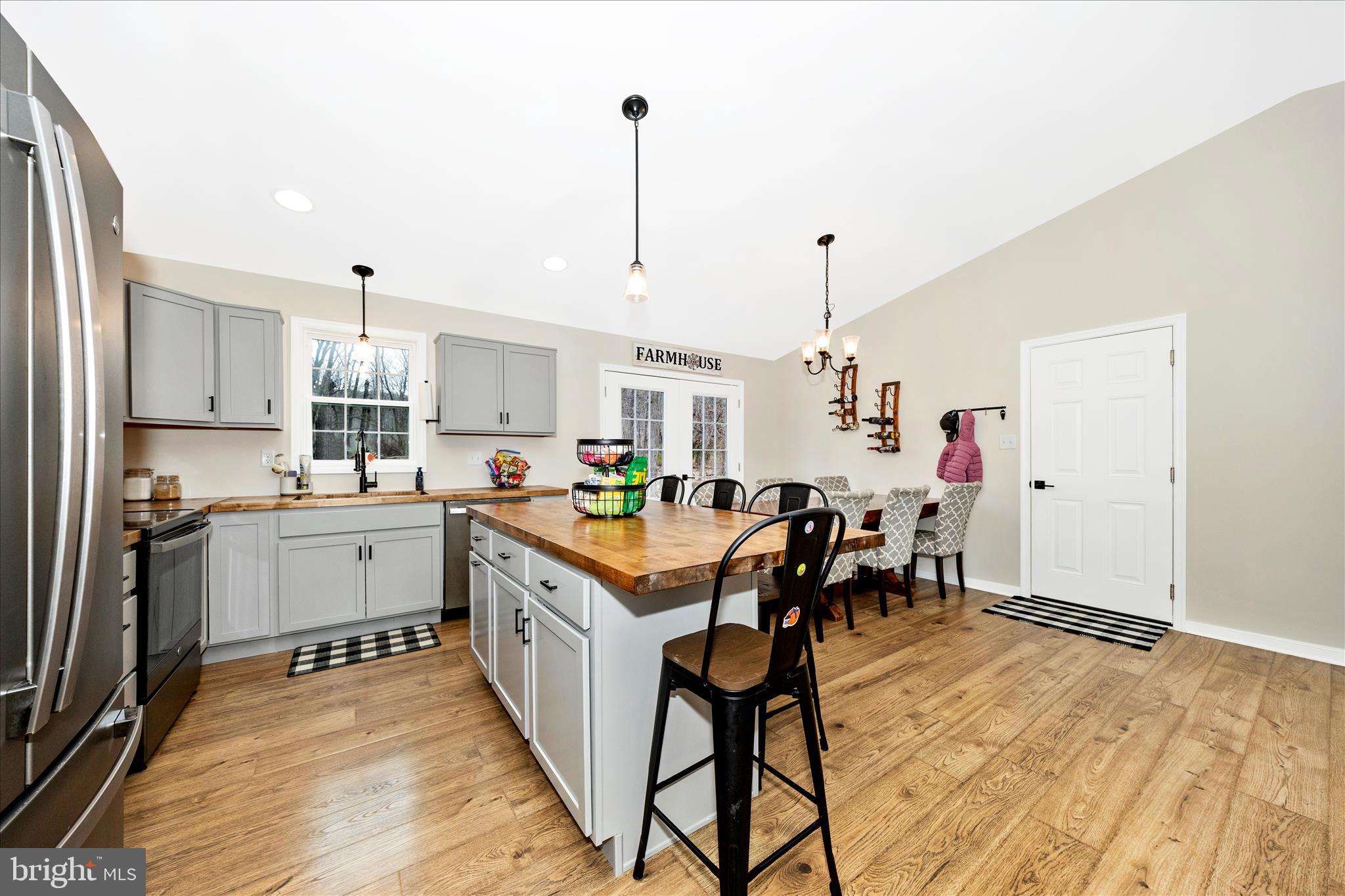 12639 Pen Mar Road Waynesboro, PA 17268 - Photo 16 of 52 Kitchen & Dining Room