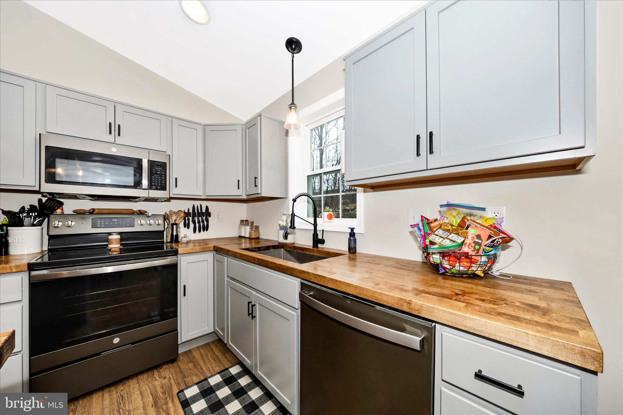 12639 Pen Mar Road Waynesboro, PA 17268 - Photo 19 of 52 Kitchen