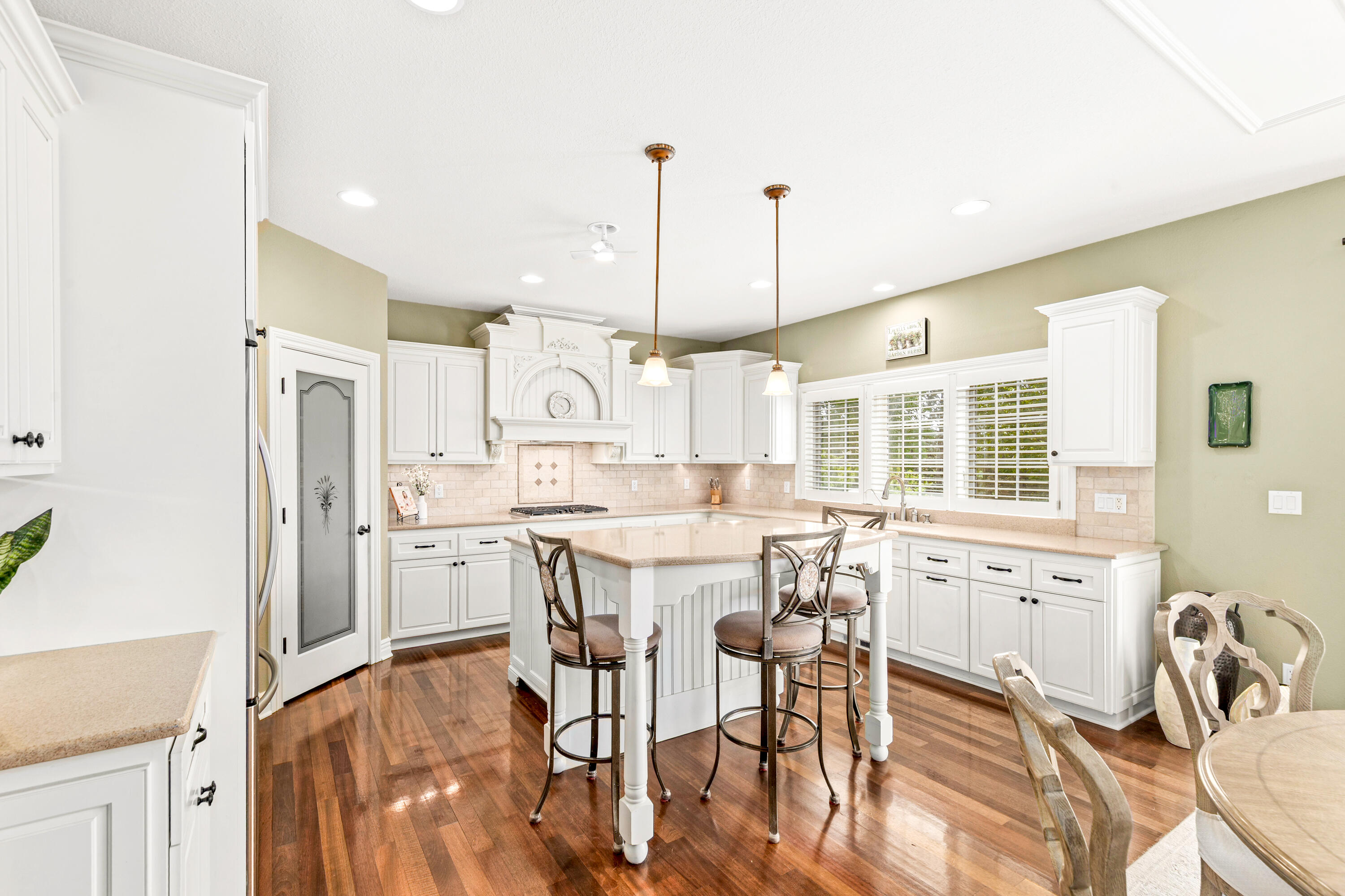 1260 4 Winds Way Hartland, WI 53029 - Photo 19 of 79 A Culinary Enthusiast's Dream