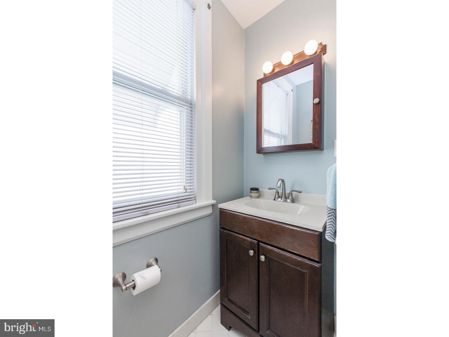 141 Westdale Road Upper Darby, PA 19082 - Photo 17 of 20 Bathroom