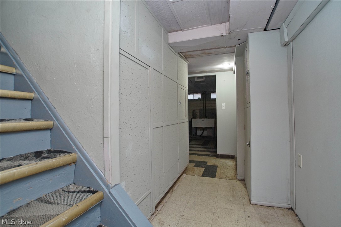 1675 Wood Road Cleveland Heights, OH 44121 - Photo 29 of 32