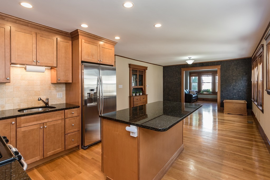 12-14 Pondview Road, Unit 1 Arlington, MA 02474 - Photo 15 of 26 Gallery Image 15