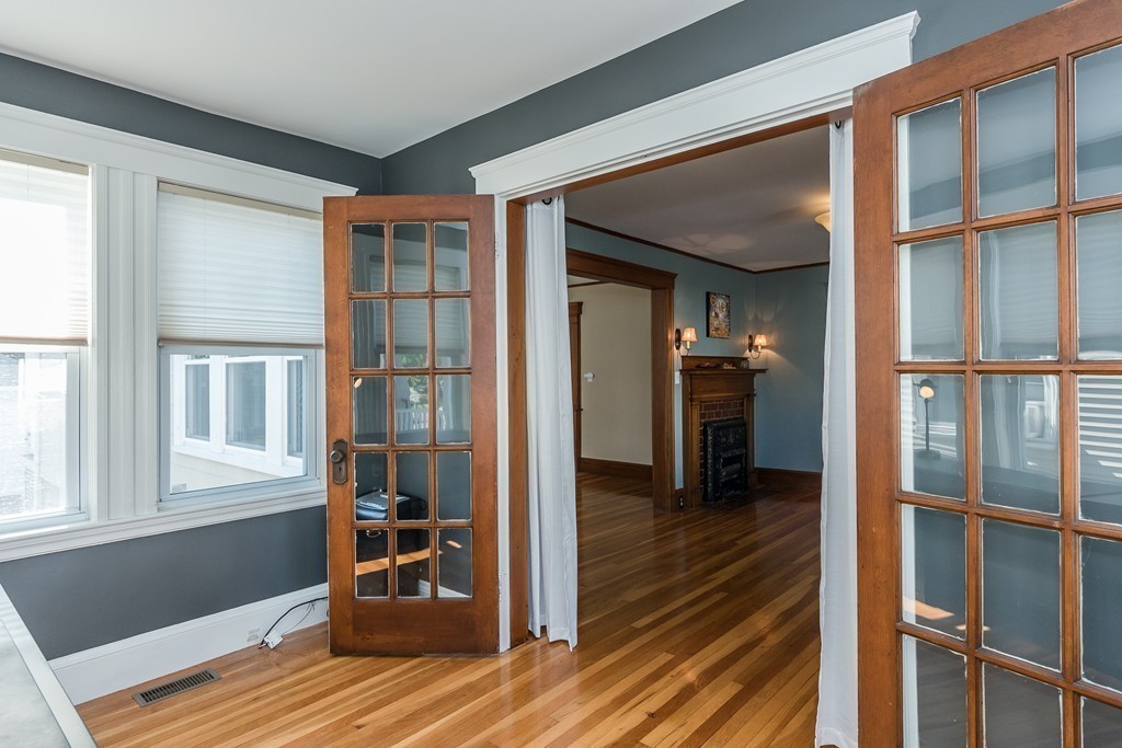 12-14 Pondview Road, Unit 1 Arlington, MA 02474 - Photo 8 of 26 Gallery Image 8