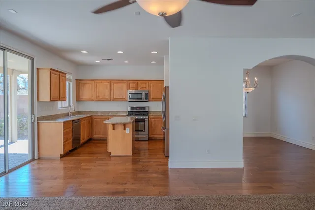 $2,600 | 257 Via Franciosa Drive, Henderson, NV 89011