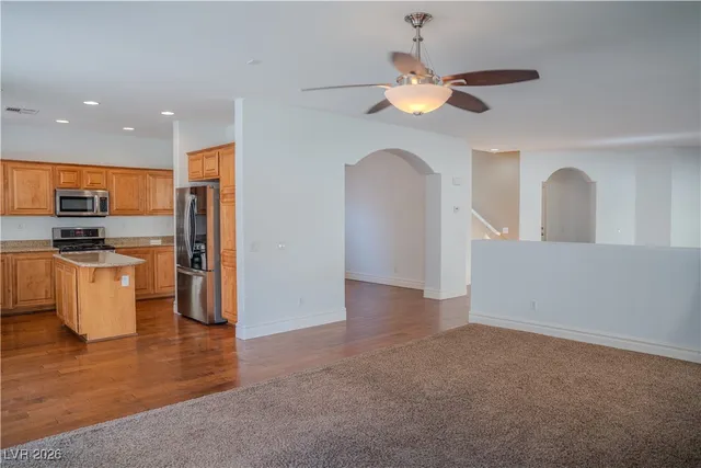 $2,600 | 257 Via Franciosa Drive, Henderson, NV 89011