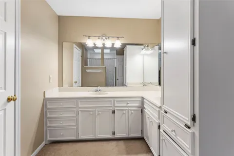 $425,000 | 105 Strawberry Drive, Lake Jackson, TX 77566