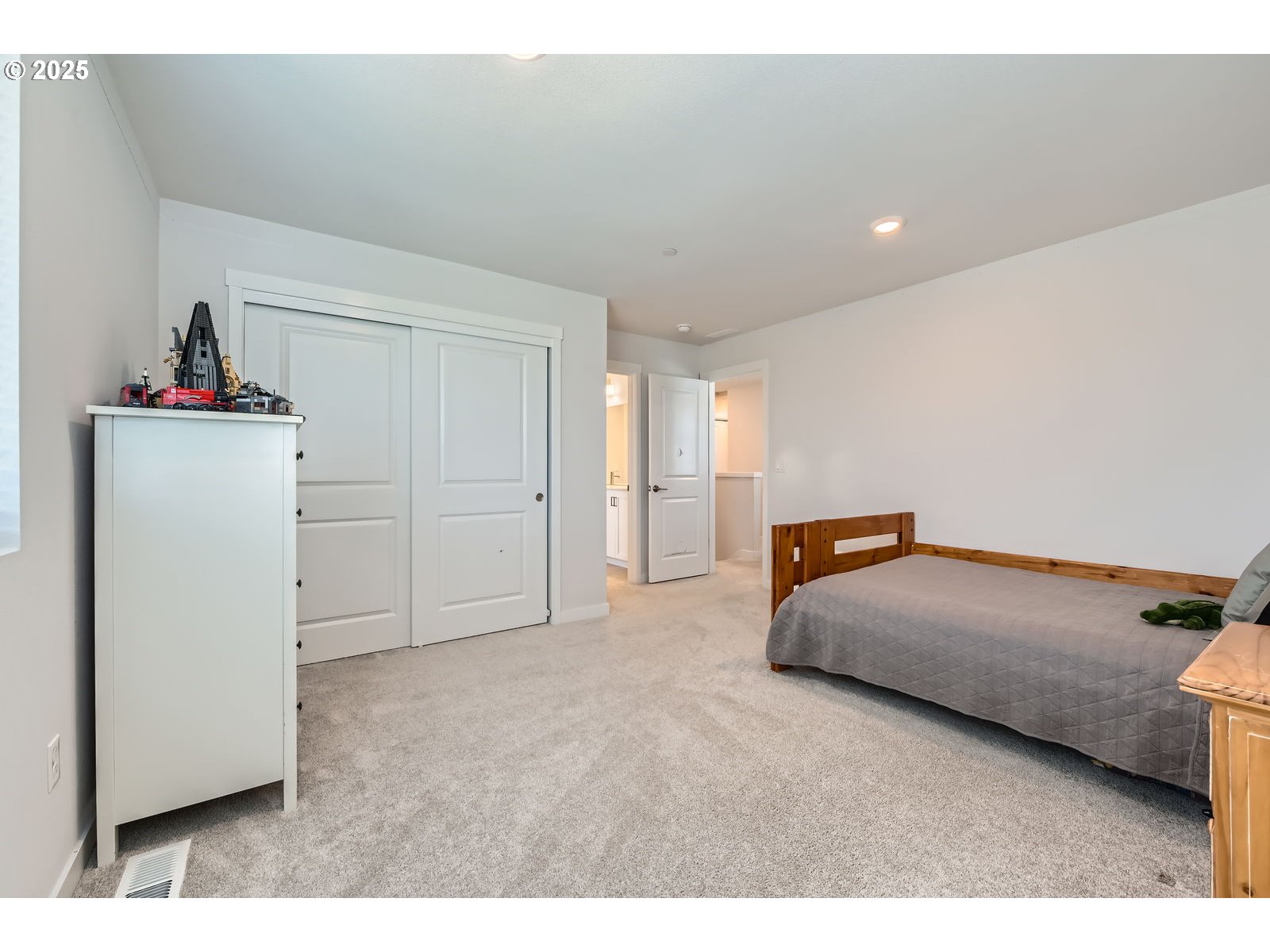 12935 Southwest Tabor Terrace Beaverton, OR 97007 - Photo 19 of 24 Laundry