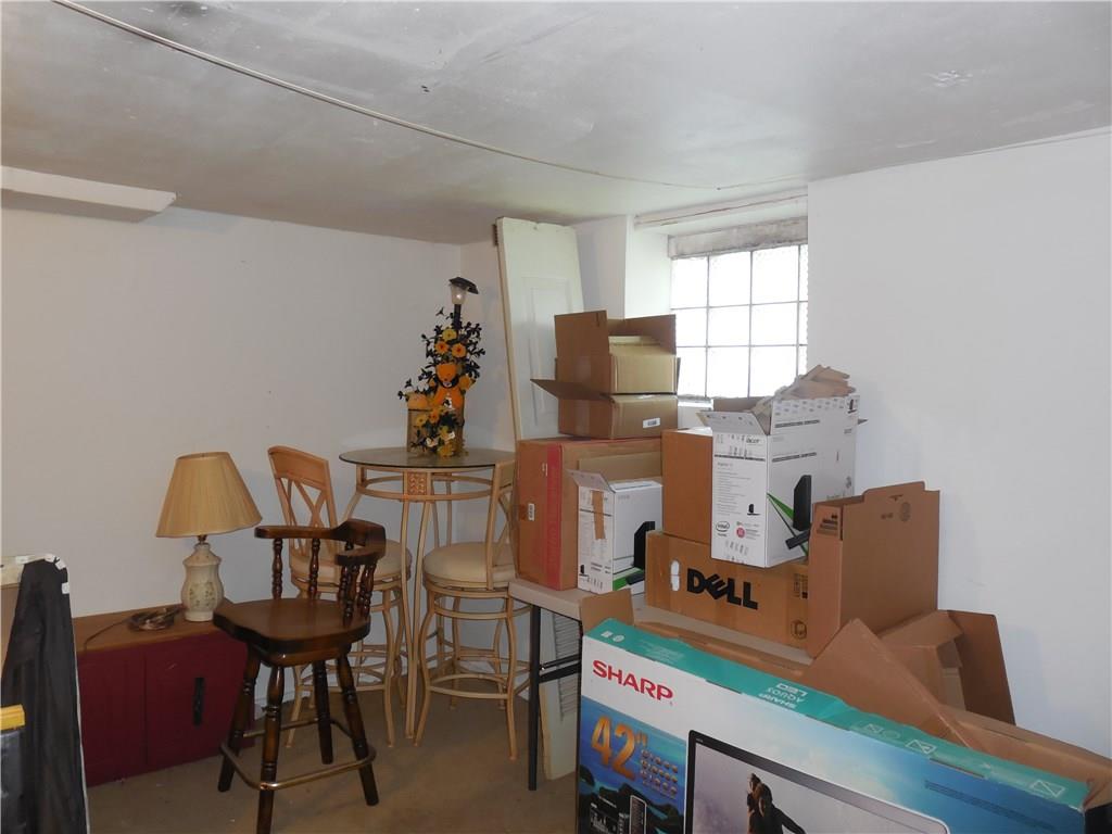 710 McCoy Road McKees Rocks, PA 15136 - Photo 14 of 15 Lot's of Storage