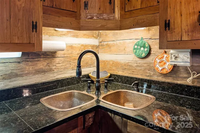 $699,999 | 1495 El Miner Drive, Mars Hill, NC 28754