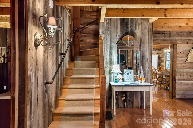 a view of a water fountain in front of a building