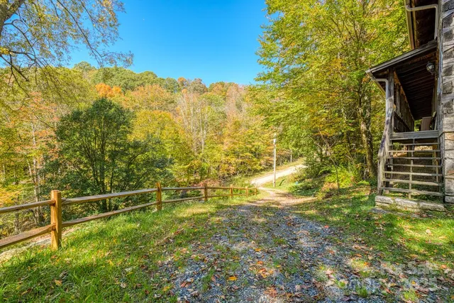 $699,999 | 1495 El Miner Drive, Mars Hill, NC 28754