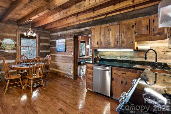 $699,999 | 1495 El Miner Drive, Mars Hill, NC 28754