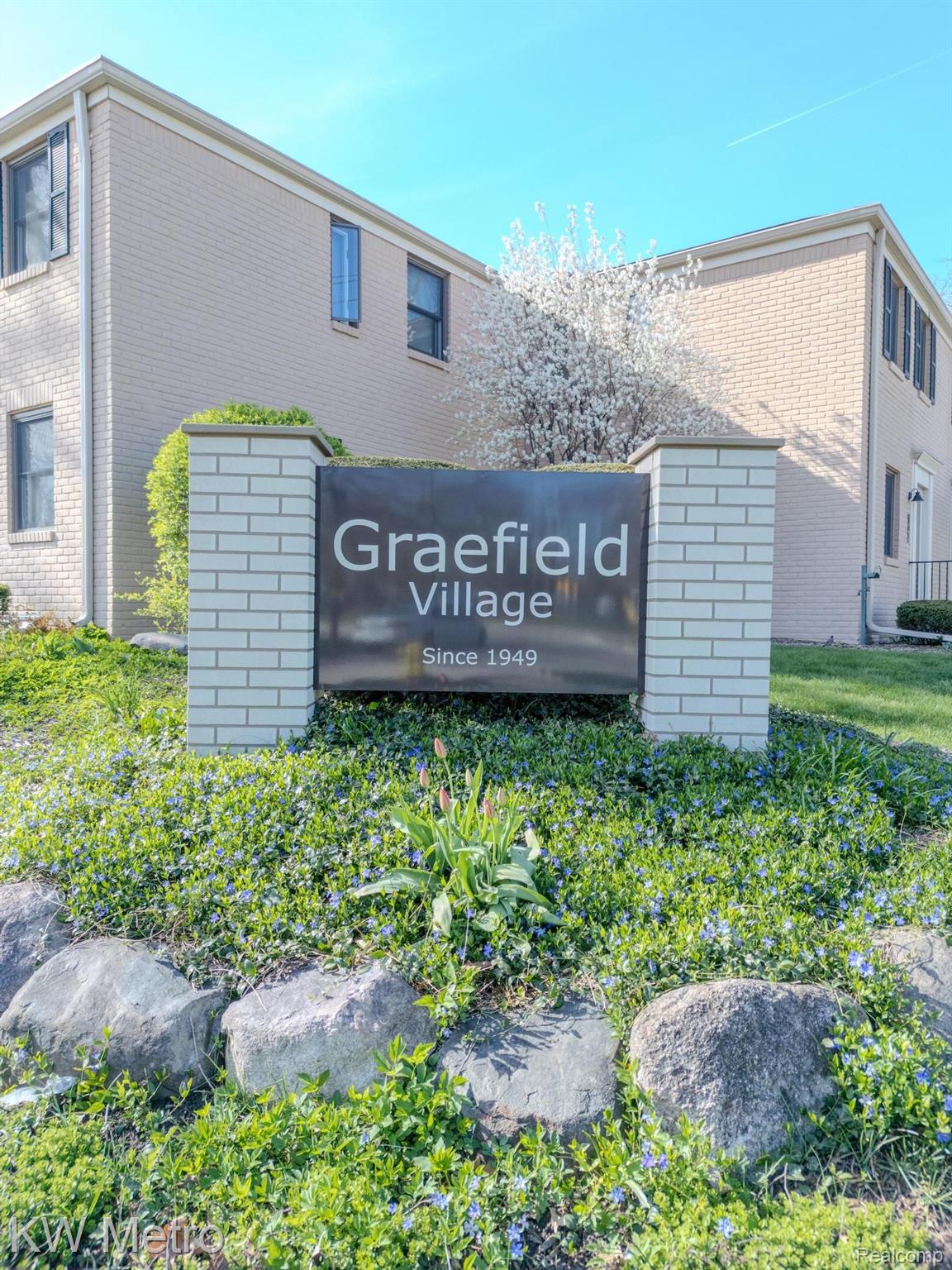 1951 Graefield Road Birmingham, MI 48009 - Photo 19 of 23 Gallery Image 19