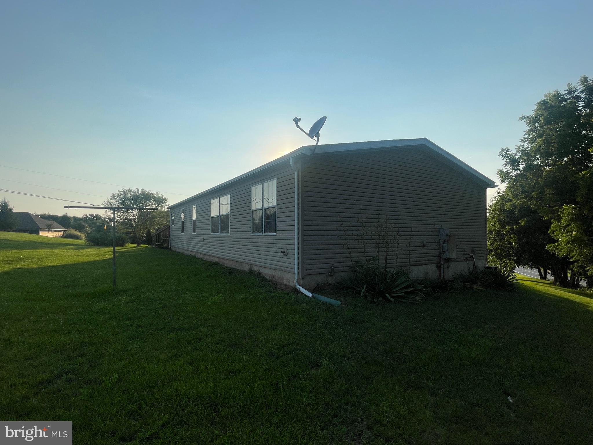 106 Bell Road Palmyra, PA 17078 - Photo 7 of 26 back and left