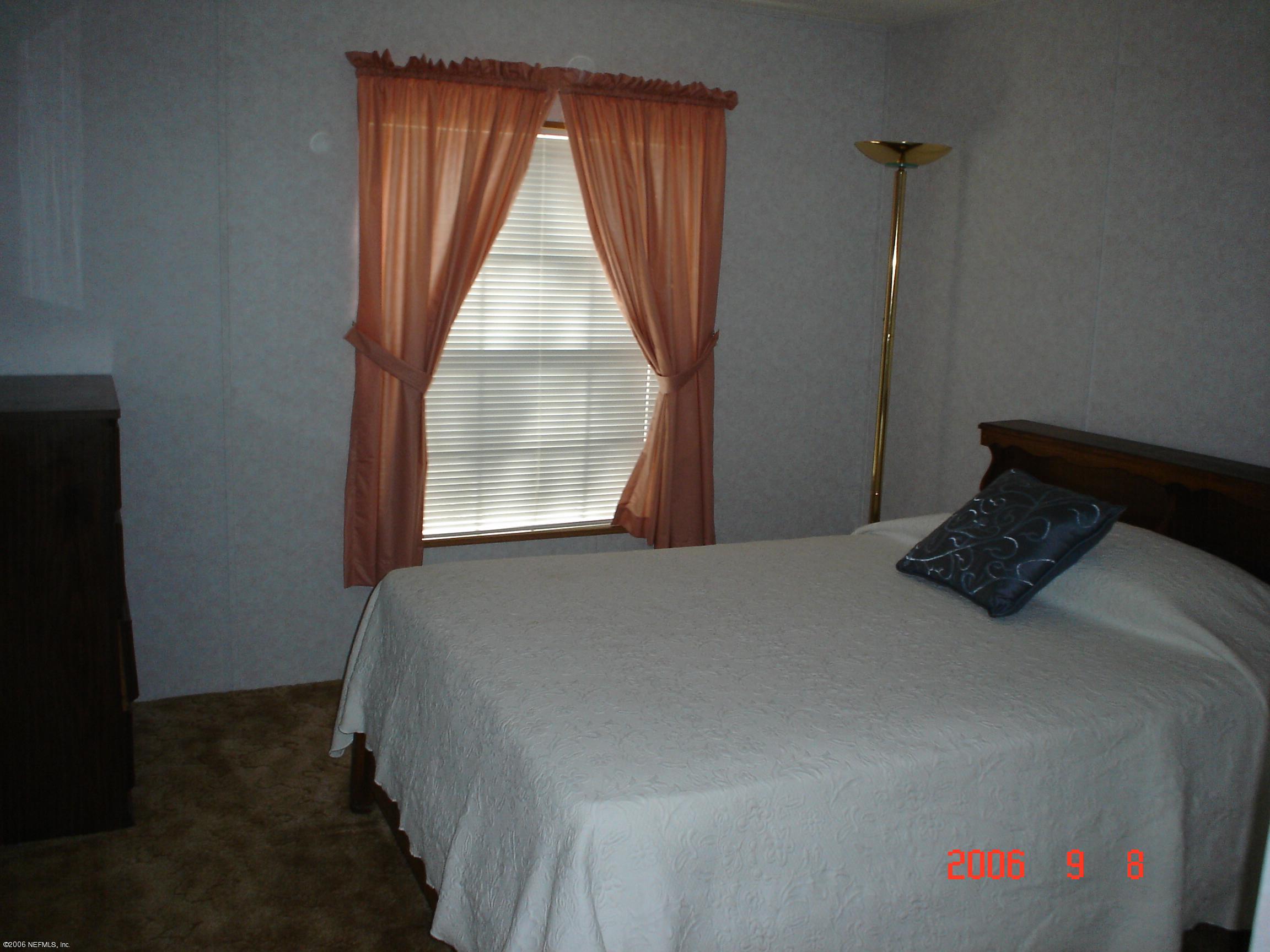 2565 Myrtle Loop Middleburg, FL 32068 - Photo 8 of 11 Second bedroom