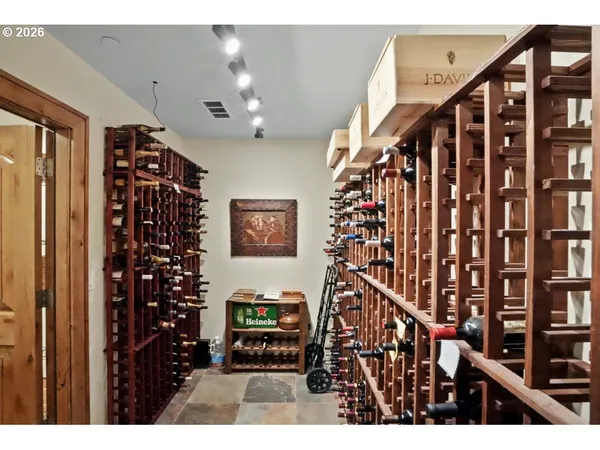 $1,744,000 | 156 Front Street Northeast, Unit 800820, Salem, OR 97301