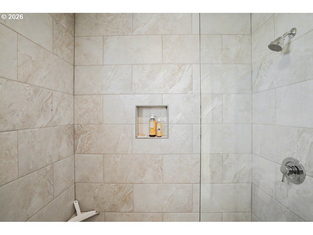 156 Front Street Northeast, Unit 800820 Salem, OR 97301 - Photo 19 of 48