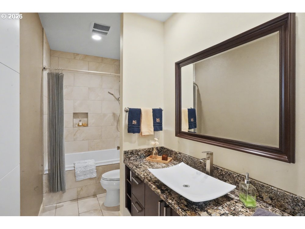 156 Front Street Northeast, Unit 800820 Salem, OR 97301 - Photo 22 of 48