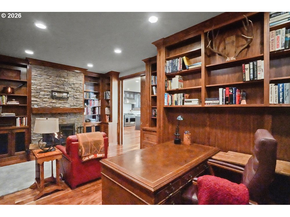 156 Front Street Northeast, Unit 800820 Salem, OR 97301 - Photo 24 of 48