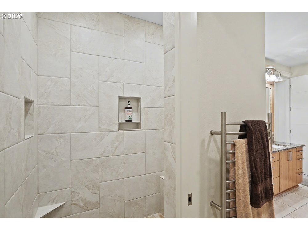 156 Front Street Northeast, Unit 800820 Salem, OR 97301 - Photo 27 of 48