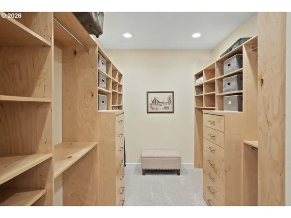 $1,744,000 | 156 Front Street Northeast, Unit 800820, Salem, OR 97301