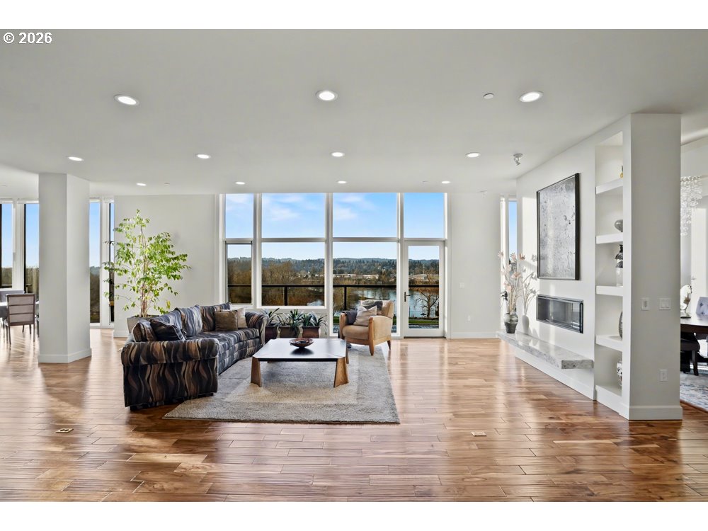 156 Front Street Northeast, Unit 800820 Salem, OR 97301 - Photo 10 of 48