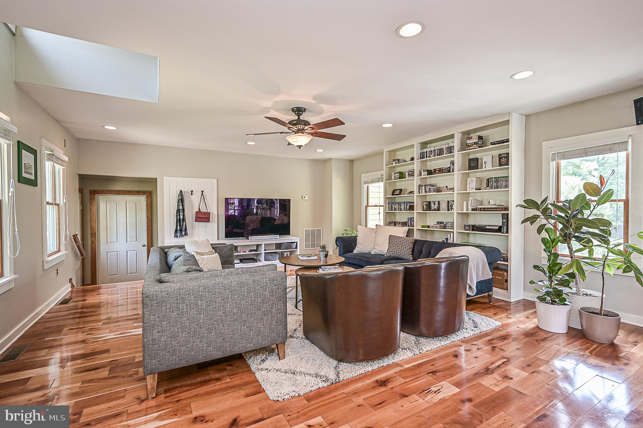 20833 Ashburn Road Ashburn, VA 20147 - Photo 14 of 51 Family Room Custom Built-ins