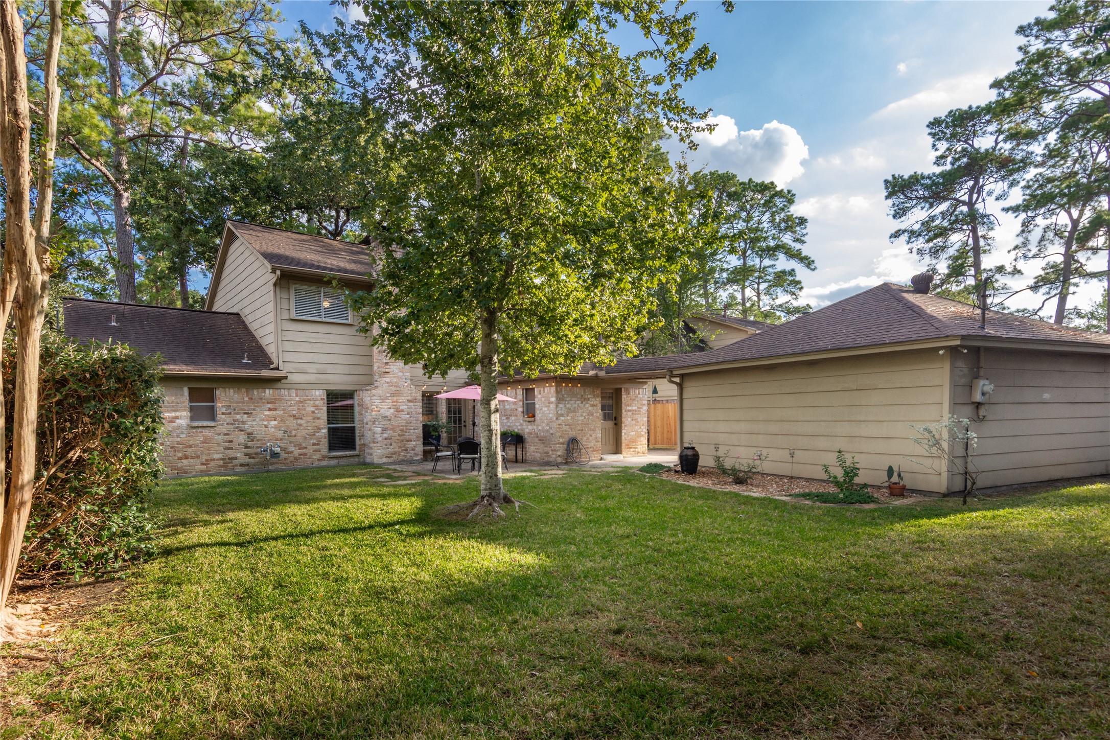 7622 Feliciana Lane Spring, TX 77379 - Photo 33 of 34 front view of a house with a yard