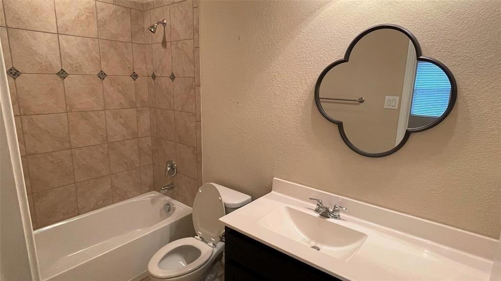 14144 Rabbit Brush Lane Fort Worth, TX 76052 - Photo 11 of 15 Bathroom